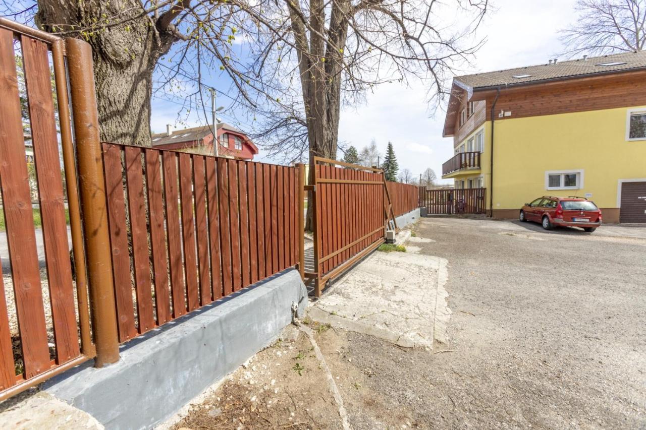 Apartman Hugo Velky Slavkov Exterior photo