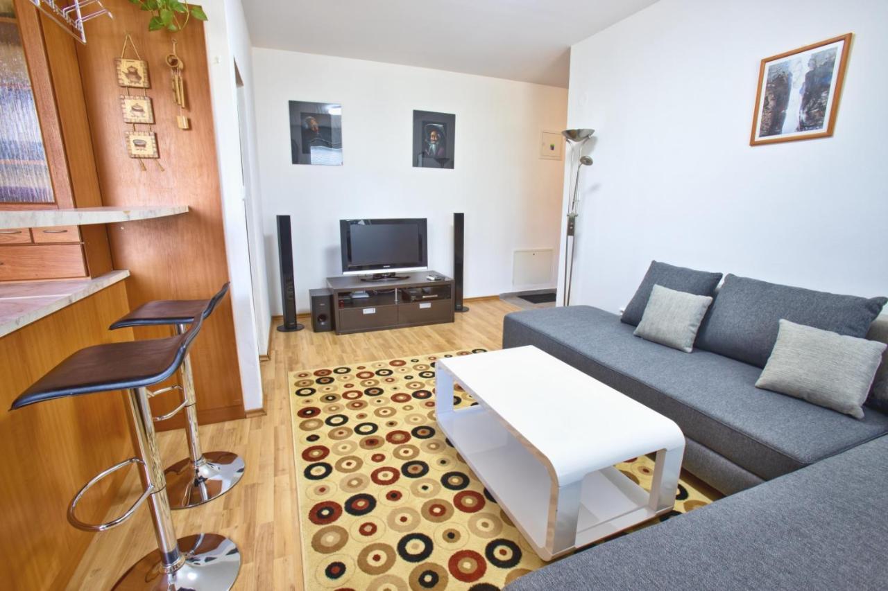 Apartman Hugo Velky Slavkov Exterior photo