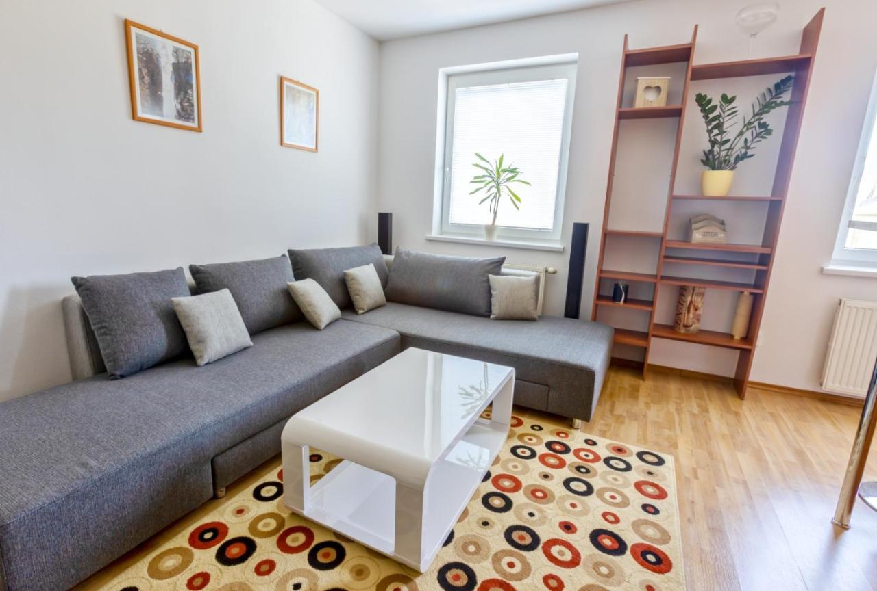 Apartman Hugo Velky Slavkov Exterior photo